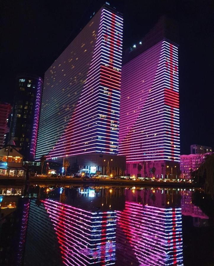 Orbi Twin Tower Apartement Батуми Экстерьер фото